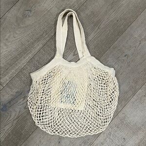 Cream Mesh Tote Bag Fish Wife screened inner pocket
NWOT